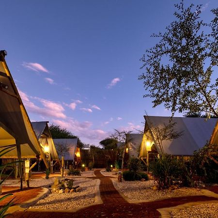 מלון ווינדהוק Urban Camp מראה חיצוני תמונה