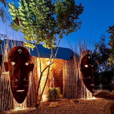 מלון ווינדהוק Urban Camp מראה חיצוני תמונה