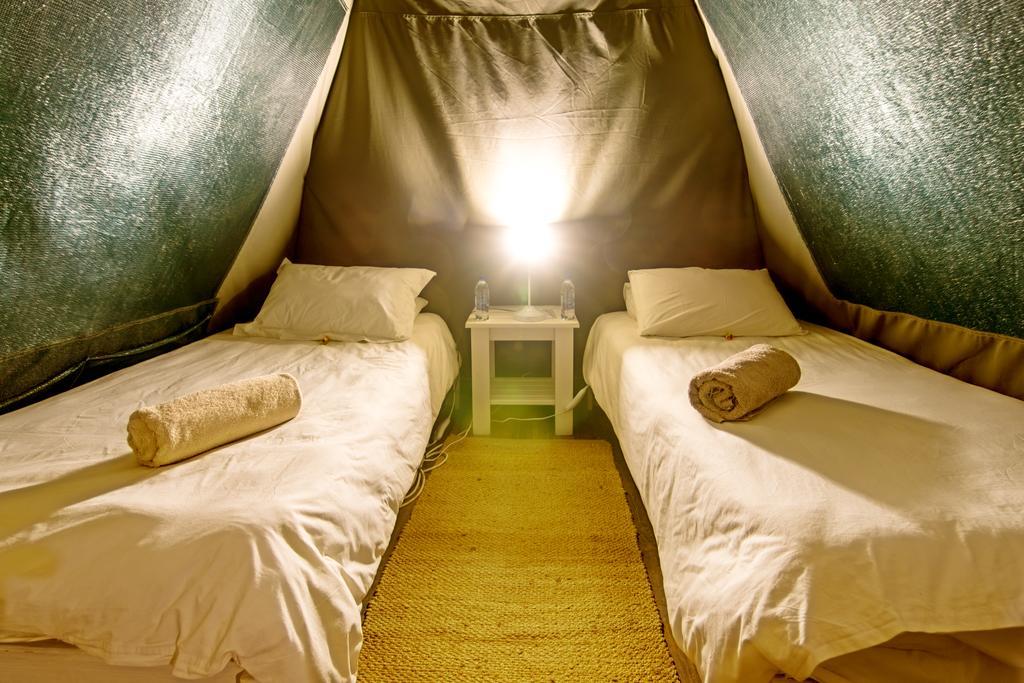 מלון ווינדהוק Urban Camp מראה חיצוני תמונה